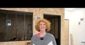 Les pieds dans le bocal : agité du local