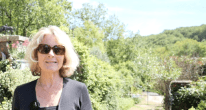 Béatrice transforme la littérature en festival