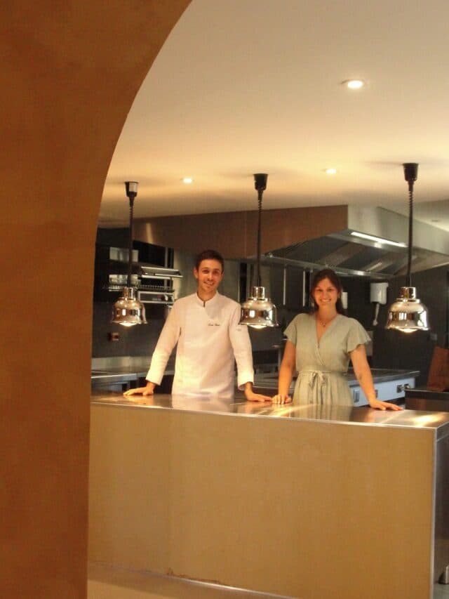 Une cuisine ouverte et ultra pro. CP MP