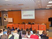 Étudiants et lycéens réunis autour de la chimie et de l’alchimie du vin Étudiants lycéens autour de la chimie du vin