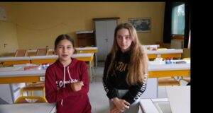 La science en cuisine : des étudiants animent un atelier scientifique pour des collégiens