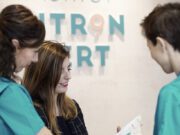 Lauren Georges reçoit le trophée 2023 des Meilleures franchises de France