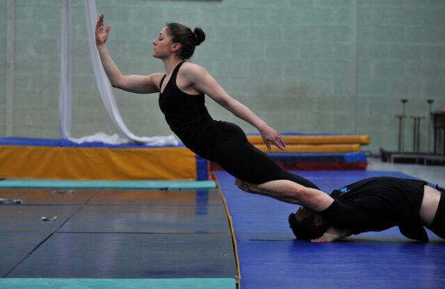 Acrobatie artistique Duo Diverse, Coulounieix-Chamiers, Dordogne, (2017) photo Bernard Chubilleau