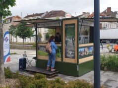 Si le touriste ne vient à toi…