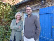 Léon garde ses plumes