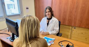 Docteure, elle choisit la médecine du travail pour s’installer