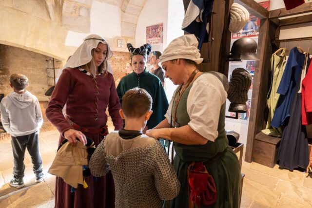 Essayage de costumes Chateau