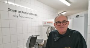 Jaune Poussin : clap de fin