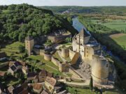 En 40 ans, Castelnaud a retrouvé toutes ses dents