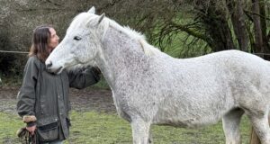 Sophrologie au vert Dominique Couvreur lors de l'atelier Sophro nature