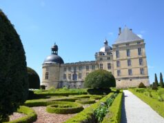 La nouvelle renaissance d’Hautefort Un air de château de la Loire égaré © H.C.