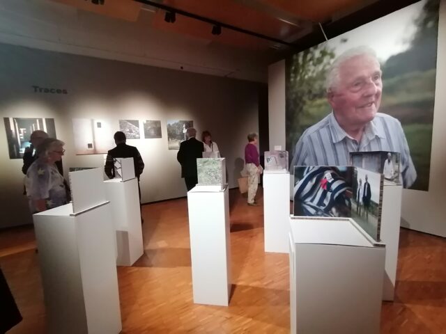 L'exposition met en scène les quelques témoins et éléments encore visibles L'exposition met en scène les quelques témoins et éléments encore visibles