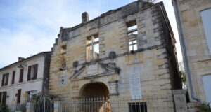 Le patrimoine de La Force, entre château disparu et assassinat d’Henri IV La Force, le pavillon des recettes, vestige en ruines d'annexes du château disparu © HC