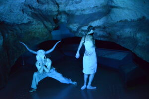 La création Hidden dans Lascaux inspirée par les mythes du taureau