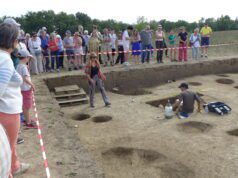 L’agglomération gauloise de Blis se révèle petit à petit Lors de la visite des fouilles à la fin de la campagne d'été présentée par Juliette Hantrais