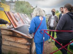 Des poubelles au compost et à la terre