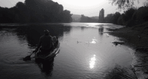 La rivière Dordogne n’est plus ce qu’elle était Dordogne blue illustré par Gilles Ray