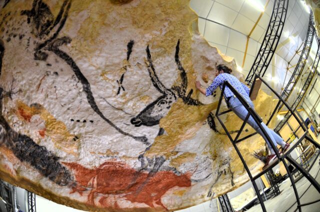 La nouvelle rotonde des taureaux fabriquée à l'AFSP à Montignac