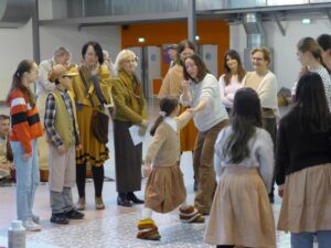 Gersende Michel donne le rythme aux figurants