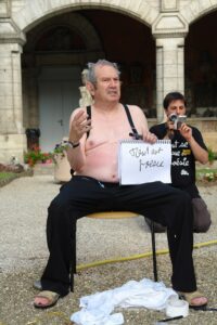 Une performance de Ben au musée du Périgord Archives Expoésie