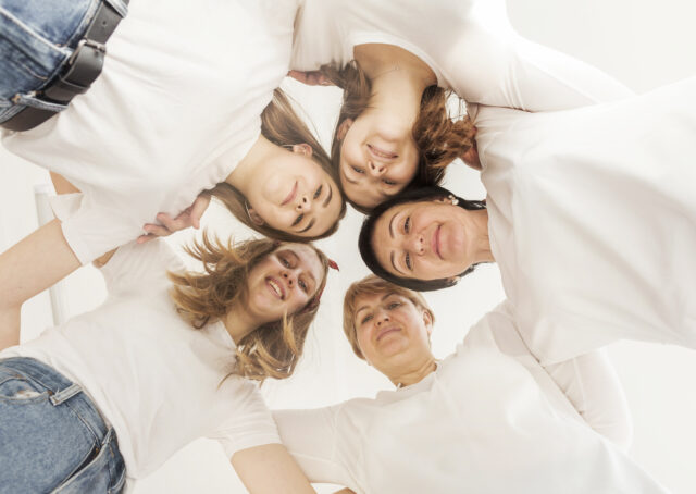 togetherness-group-women-bottom-view