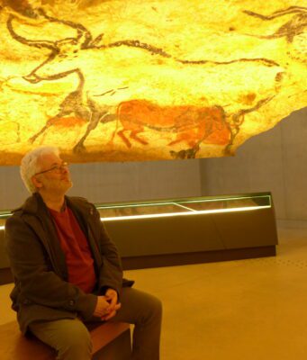 Docteur en vulgarisation préhistorique Romain Pigeaud dans Lascaux 4