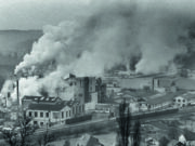 Condat, le papier de chagrin Les fumées et vapeur de l'usine