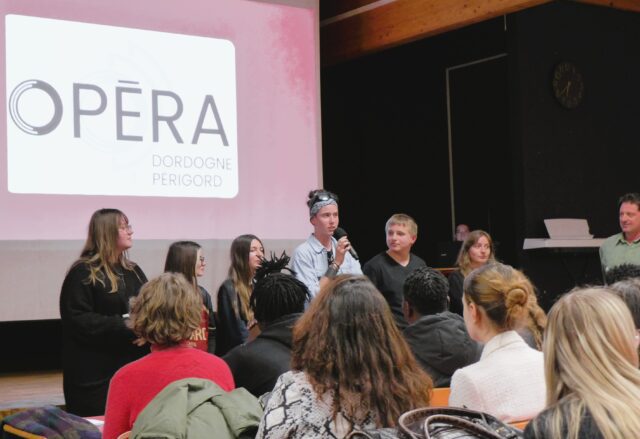 Les lycéens lors de la présentation de leurs travaux