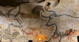 Lascaux au cœur de la guerre Une visite de Lascaux à deux voix pour reconstituer l'ambiance de 1940