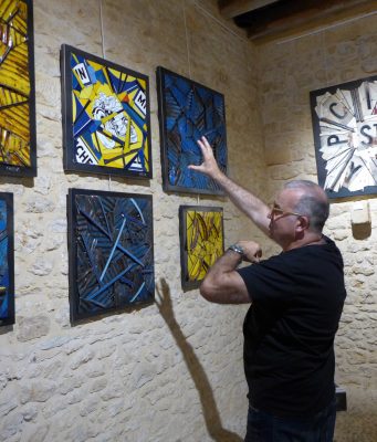 Des créations (d)en fer au château Fernando Costa adore parler de l'origine de ses œuvres