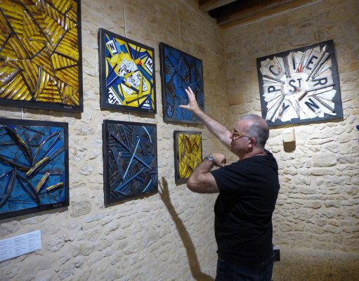 Des créations (d)en fer au château Fernando Costa adore parler de l'origine de ses œuvres