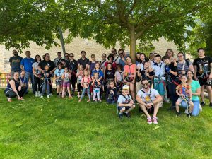 Le groupe de l'ASSA 24 lors d'une sortie avec parents et enfants