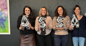 Mobilisation autour du diabète des enfants Les mamans du bureau de l'ASSA 24 avec leurs enfants